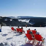 Welcome In - Met Ski- & Fietsberging, Rustig Gelegen Apartamento