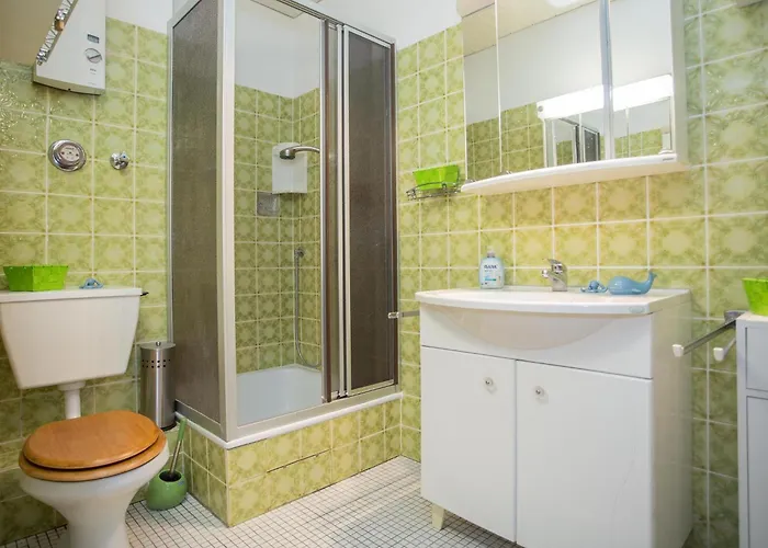 Welcome In - Met Ski- & Fietsberging, Rustig Gelegen *